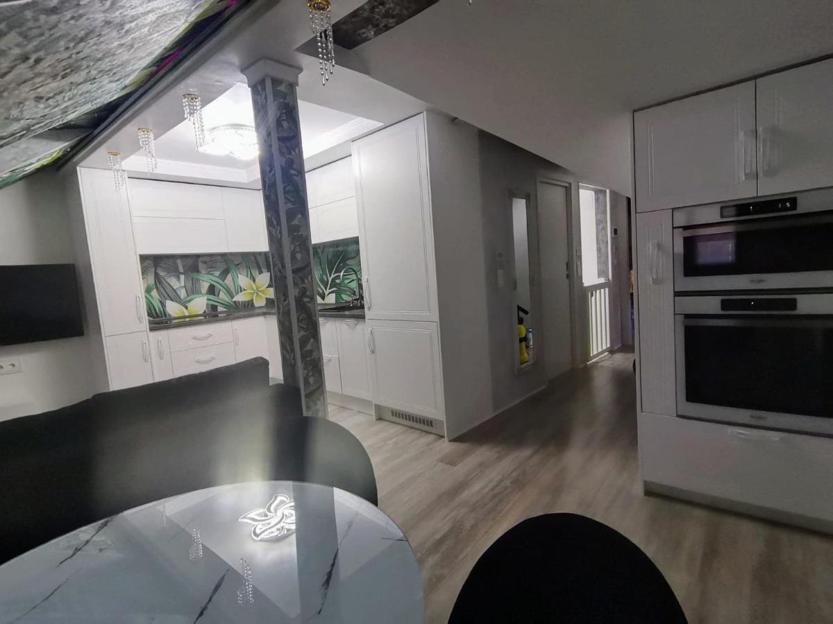 Cezari Aparthotel 브라쇼브 외부 사진